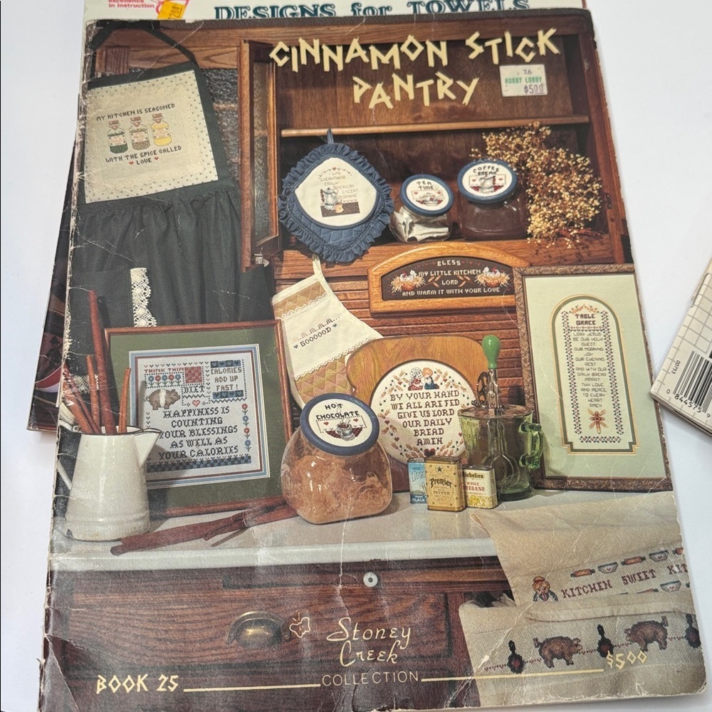 CROSS STITCH BOOKLETS AND MAGAZINES - Picture 6 of 10